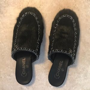 Chanel Slides